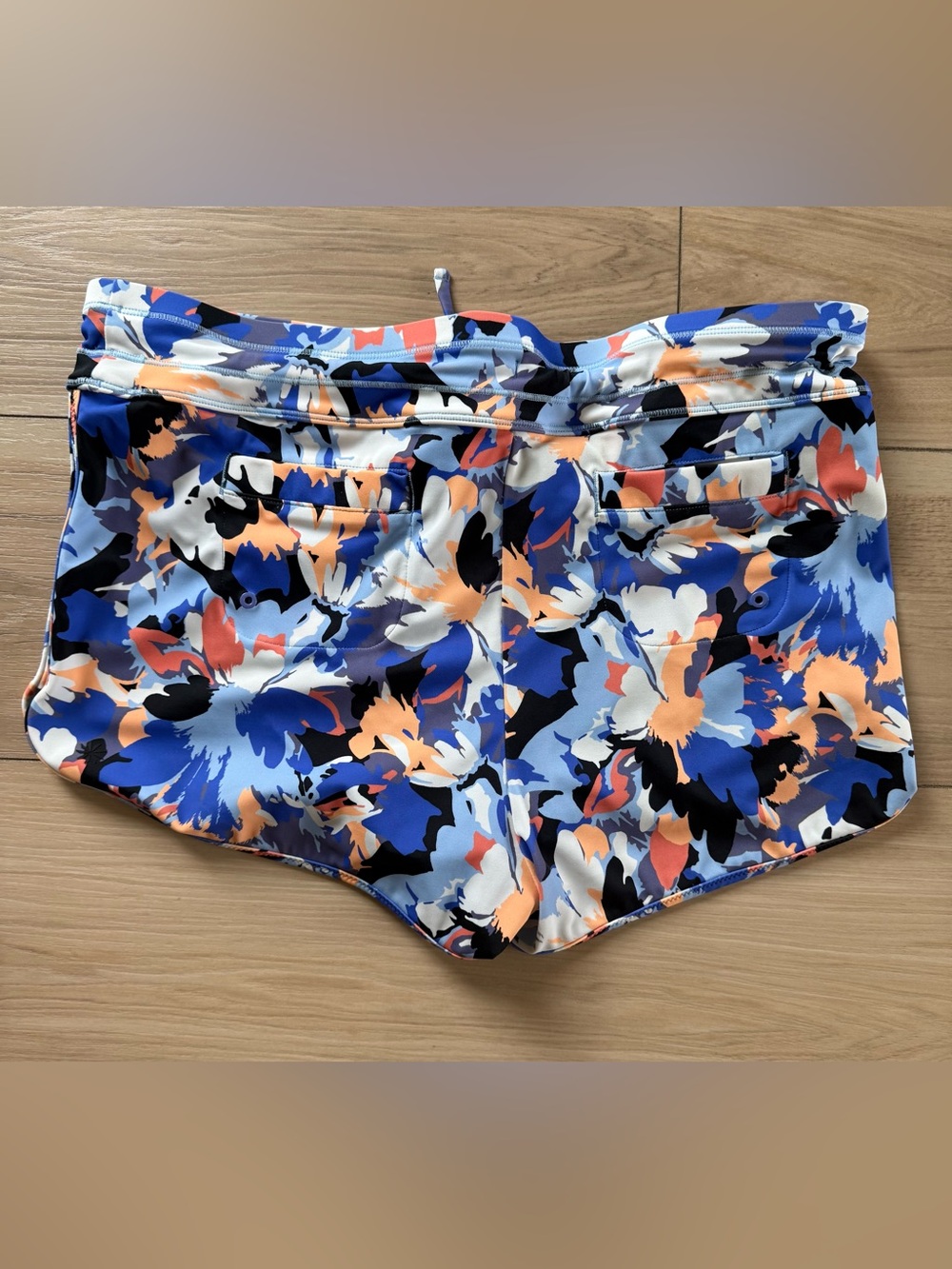 Athleta Floral Swim Shorts Women’s Large Blue Peach Board Shorts - Picture 2 of 3